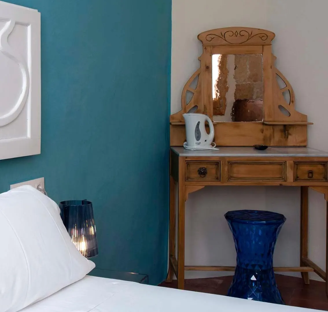 Boutique Hotel Rifugioazul Ciutadella  3*, Ciutadella (Menorca) España